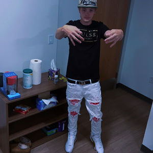 Meet your Posher, Johnathan